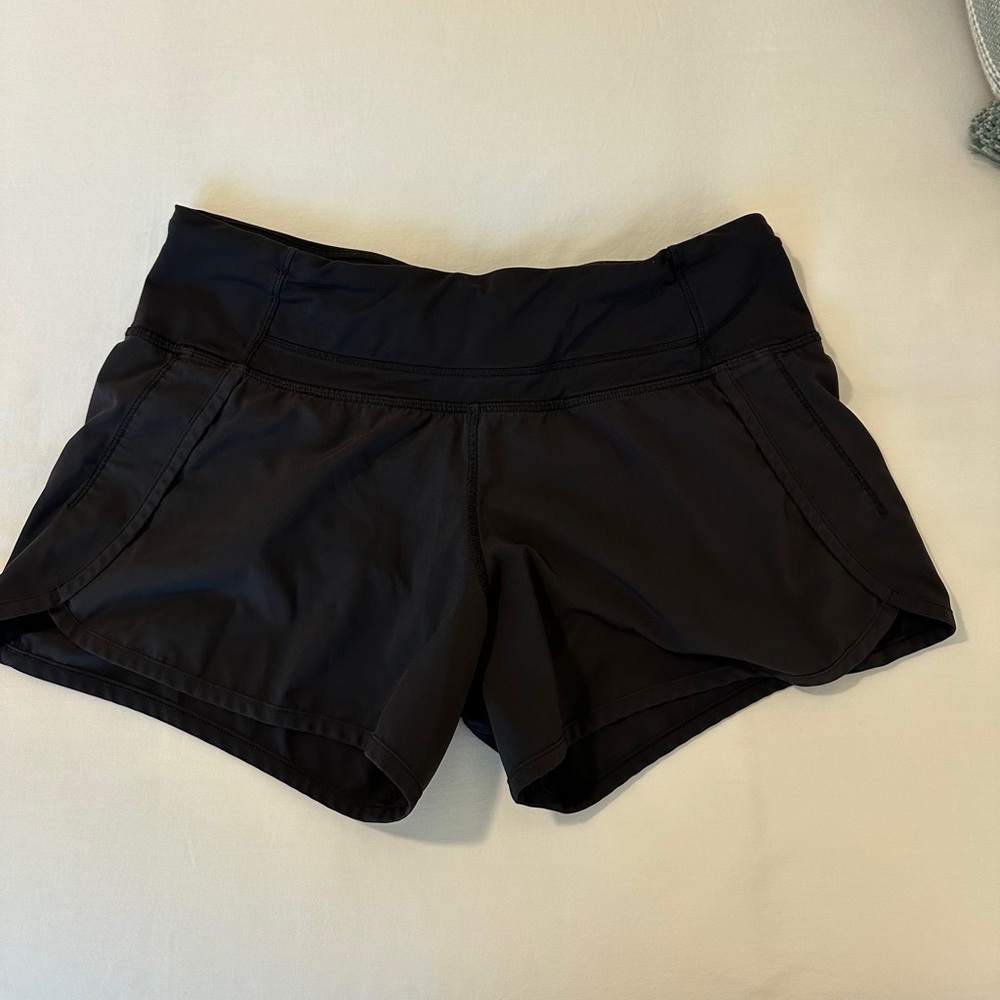 Lululemon shorts size 6